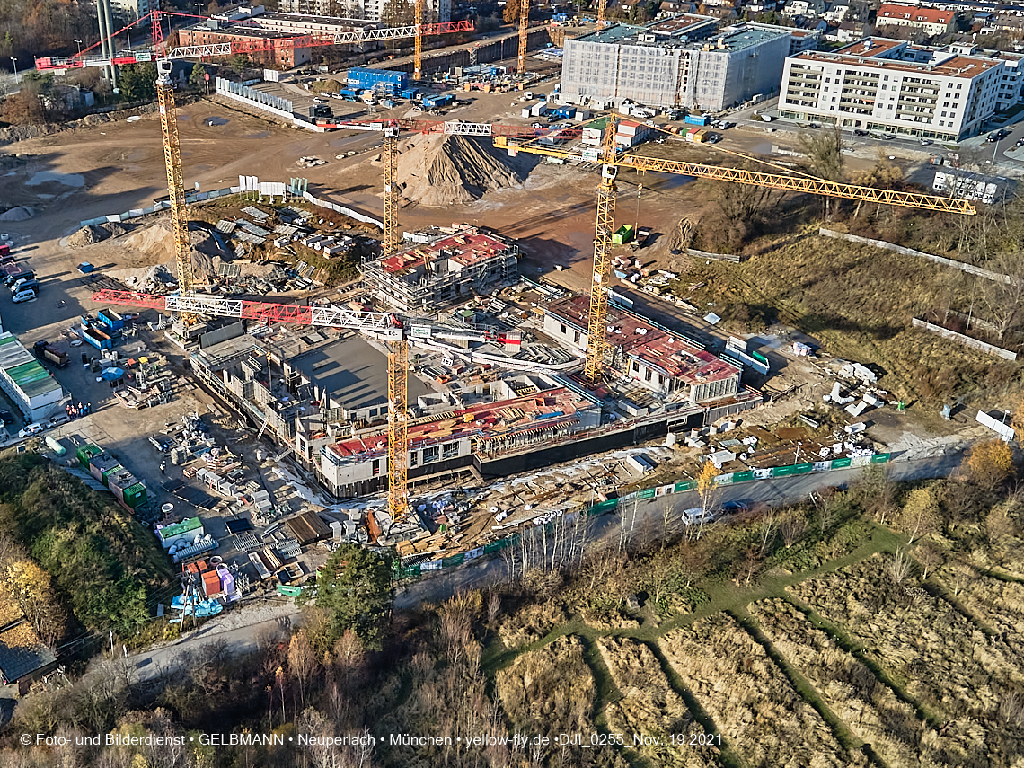 19.11.2021 - Luftbilder von der Baustelle Alexisquartier und Pandion Verde in Neuperlach